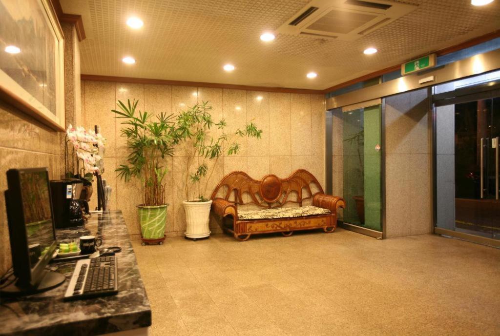 New World Hotel Yongsan ソウル特別市 エクステリア 写真